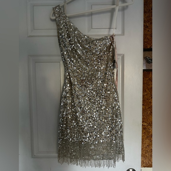 Mac Duggal Women's One Shoulder Embellished Fringe Mini Dress - Picture 3 of 4